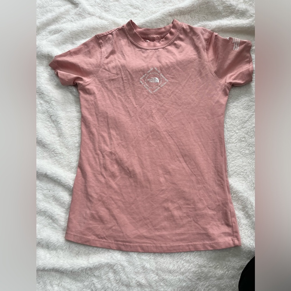 Women’s North Face tShirt